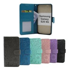 billigamobilskydd.seFlower Samsung Galaxy S25 Phone Wallet